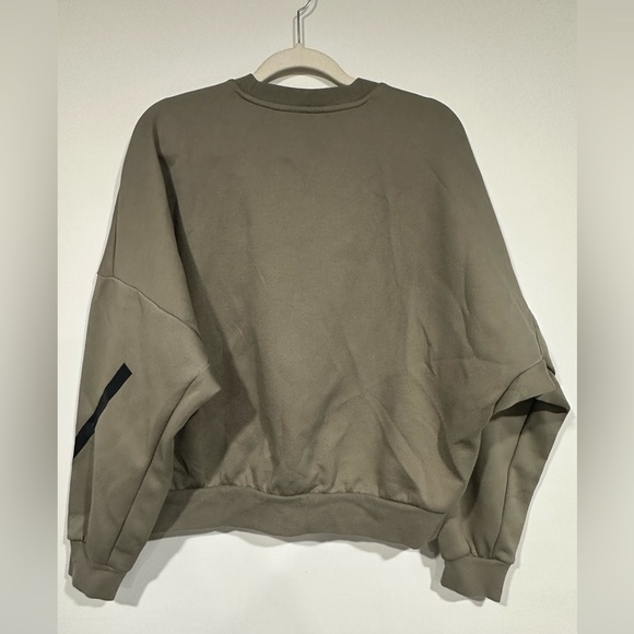 NWT Adidas Z.N.E. Womens Crewneck Sweatshirt Clay Sportswear Athleisure Sz L - Picture 2 of 4